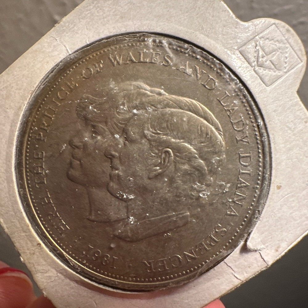 Commemorative Coin with Royal Portrait princess Diana 1981